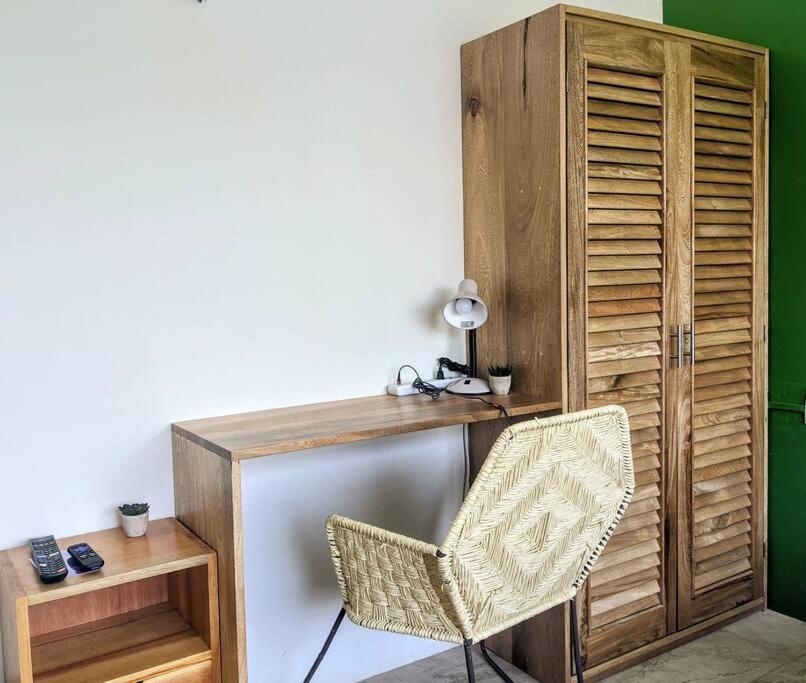 Studio -Trees At Mikasa- Near Beach, Pool, Fast Wifi, Ac & King Bed Puerto Escondido  Buitenkant foto
